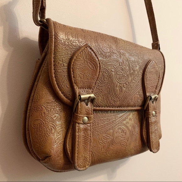 Crossbody textured bag - Picture 3 of 7